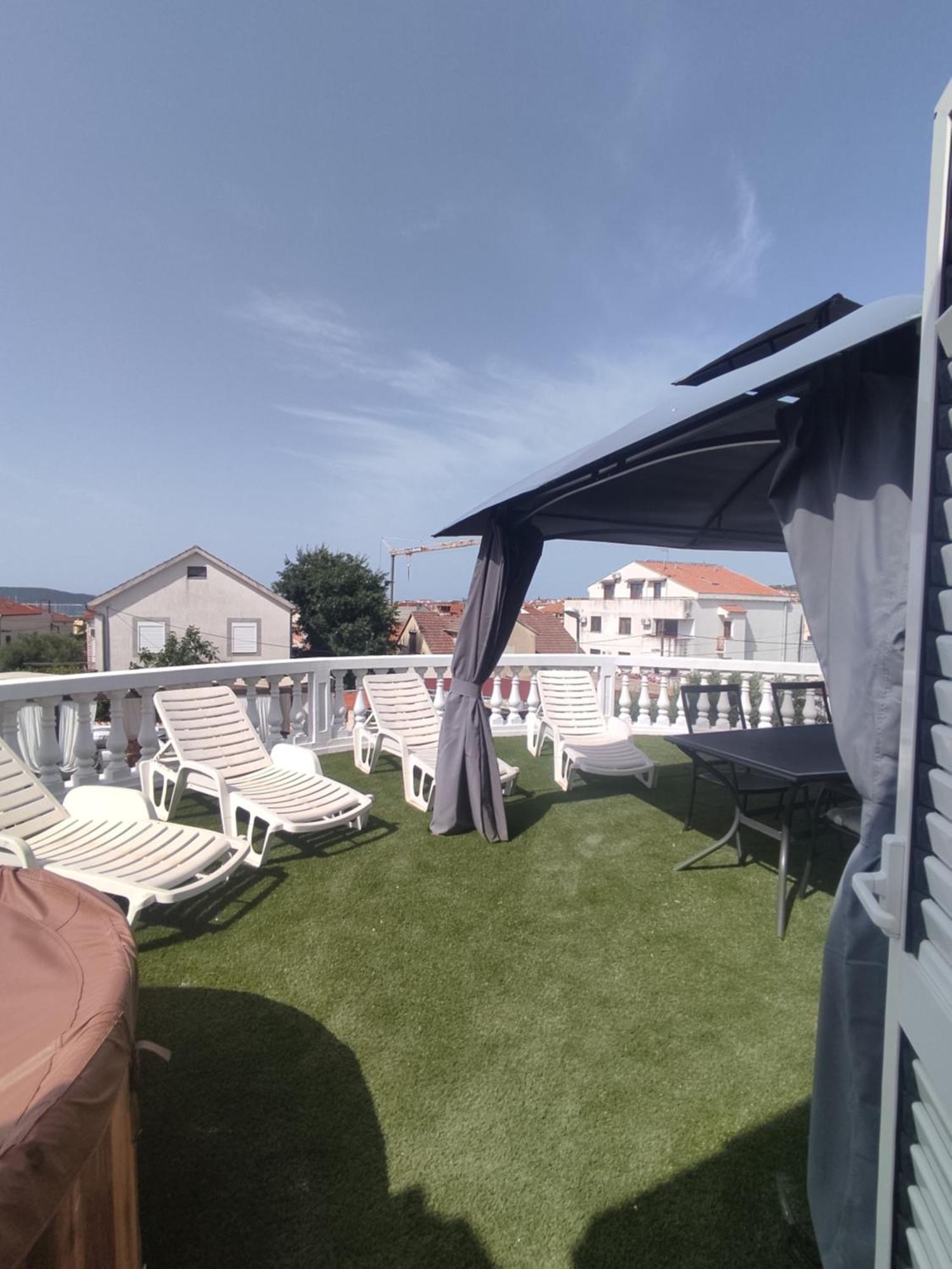 Apartments Villa Dalmatina Водице Экстерьер фото