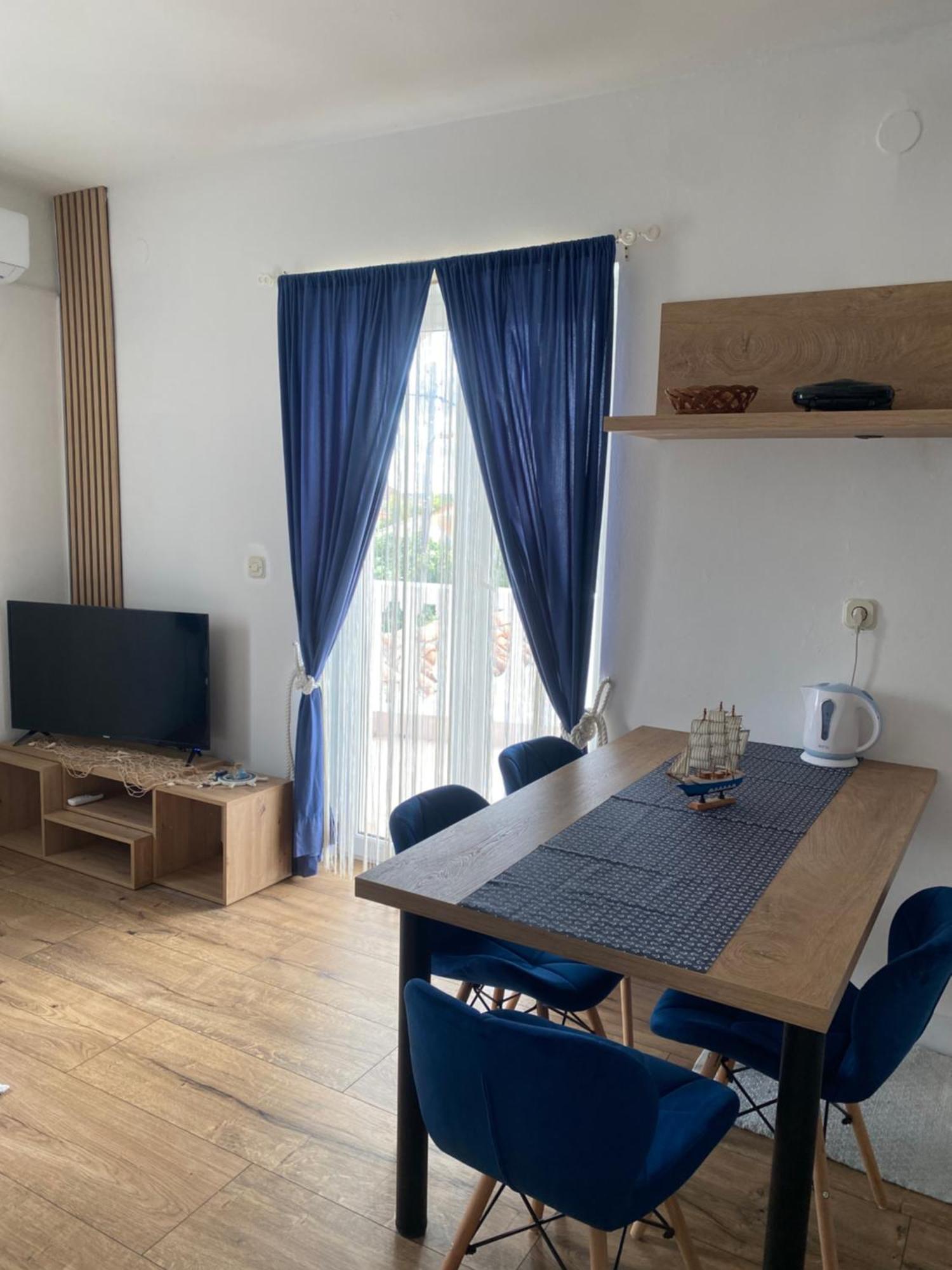 Apartments Villa Dalmatina Водице Экстерьер фото